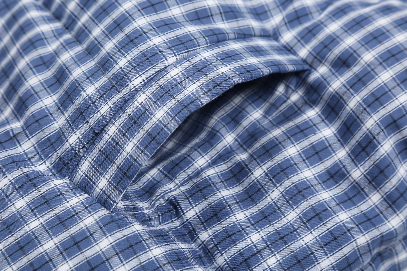 P510 White background picture [Popular item] Style number: 24383# Color: Blue Check Size: S to The hem contains a hidden elastic drawstring✅ - RL lazy little blue plaid down jacket, a must-have item for home girls. The small blue plaid for the face is soft and white in color. The style and materials add points to the appearance. It is not greasy for daily wear. The blue plaid is refreshing and brings together the colors. Make a fashionable and conspicuous bag in dull winter.